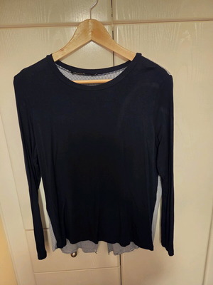 Twenty-29 blue medium blouse like new with light blue and white