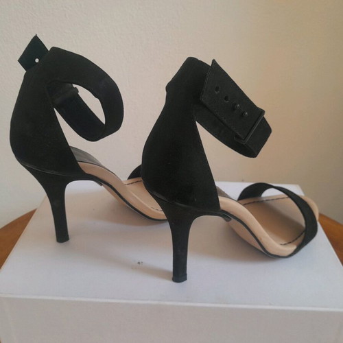 Pull n Bear black suede sandals size 37 used