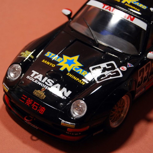 Plastic model Porsche Taisan 1/24 new