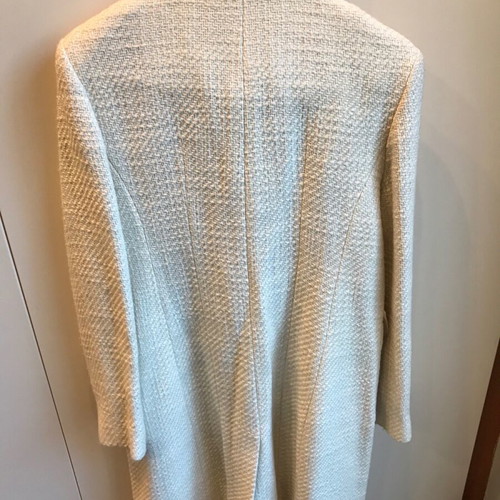 Kenneth Cole cream boucle coat with pockets size M like new
