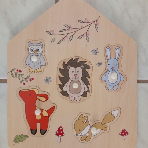 Wooden baby puzzle like new with forest animals