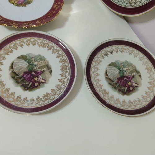 Vintage porcelain plates set of 4 like new, French design
