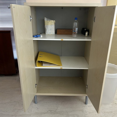 Two-Door Wardrobe like new, dimensions 69x40x1.15