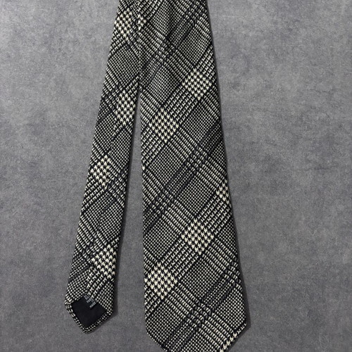 Silk tie like new
