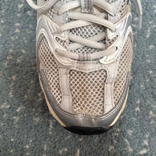 New Balance 530 sneakers used, silver, size 39.5
