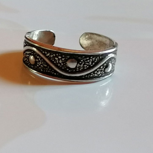 Silver 925 Toe Ring with Embossed Designs New