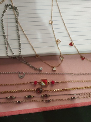 Jewelry set with 5 bracelets and 3 necklaces