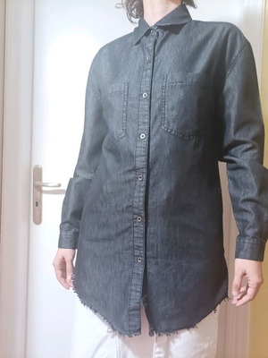 Denim long gray shirt used with frayed hem