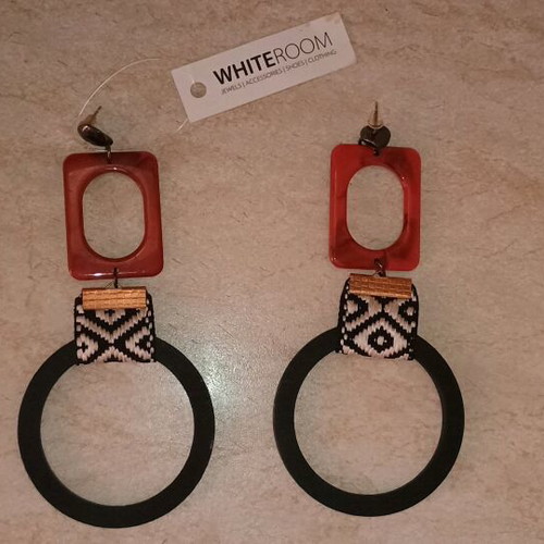 White Room earrings new, multicolor