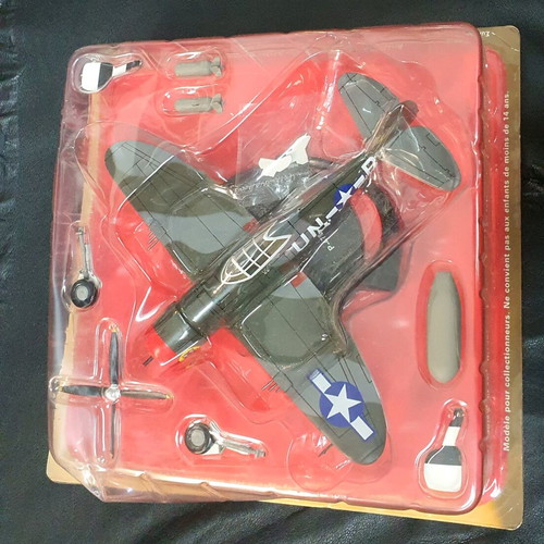 Metal miniature aircraft used, collectible warplane
