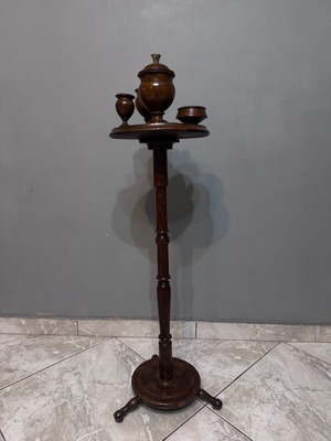 Standard pipe stand made of natural wood like new