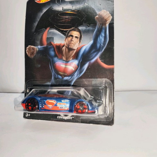 Hot Wheels Diecast DC Superheroes Superman Covelight 1:64 New