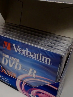 Δίσκοι άγραφοι Verbatim DVD-R DL Dual Layer 8.5 GB 4x κουτί 5 τεμαχίων καινούργιοι