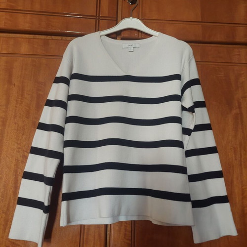 M&S striped V-neck cotton blouse like new, black and white