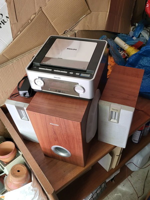 Philips MCD149 DVD Micro Hi-Fi 2.1 used with subwoofer USB FM AUX