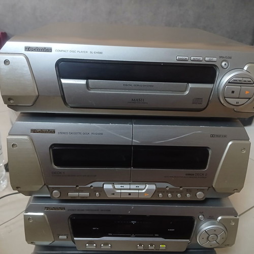 Technics SO EY 590 sound system, set of 4 units without speakers and remote