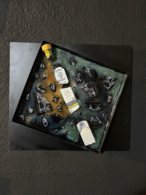Resin Art Gin Bottle and Liquid Glass Handmade Decorative Frame New