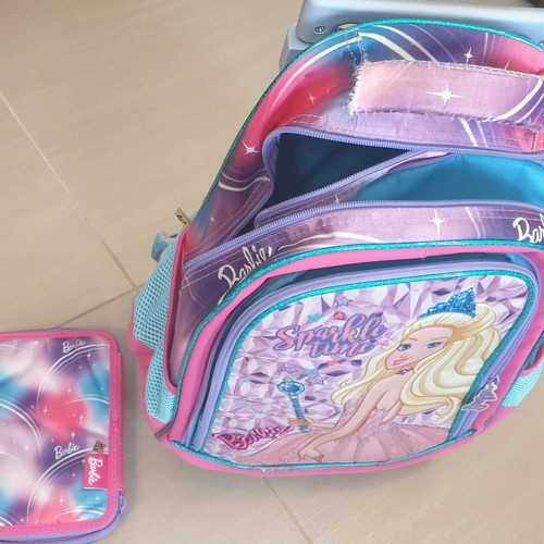 Barbie school trolley bag and pencil case used, 47 x 34 cm