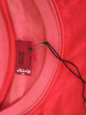 Levi's t-shirt new, size M, red