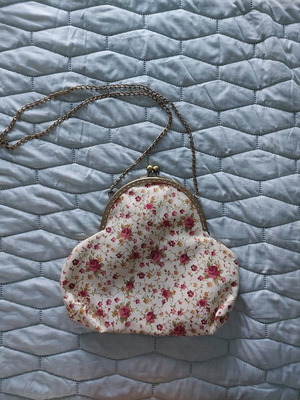 Τσάντα fairymade καινούργια φλοράλ χιαστί και clutch