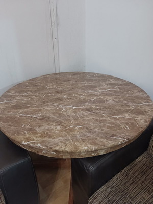 Extendable table