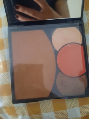 Korres Coral Sunsets Face Palette like new with eyeshadows highlighter contour