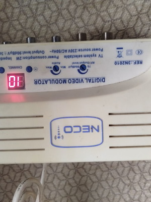 Ενισχυτής κεραίας και RF video modulator μεταχειρισμένο