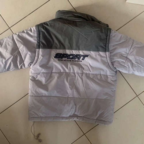 Winter jacket-vest like new gray with fleece lining and detachable sleeves