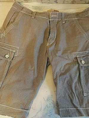 Bershka Βερμούδα Shorts No40 Σε Άψογη Κατάσταση