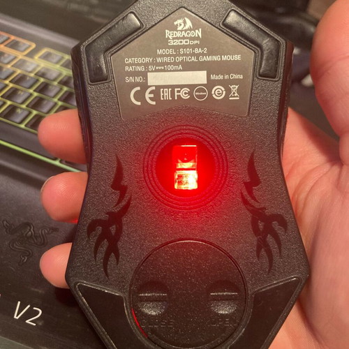 Redragon S101-BA-1 mouse used with removable weights