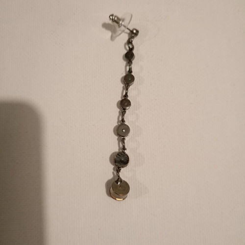 Women's earring like new with red stones single, silver