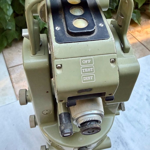 Wild T16 Theodolite used with DI4L accessory collectible