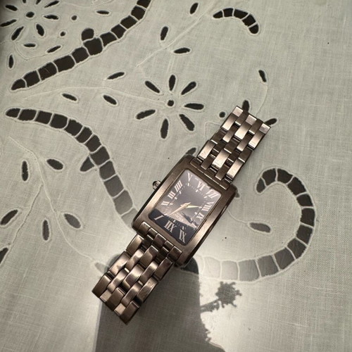 Swiss wristwatch men's like new, silver classic