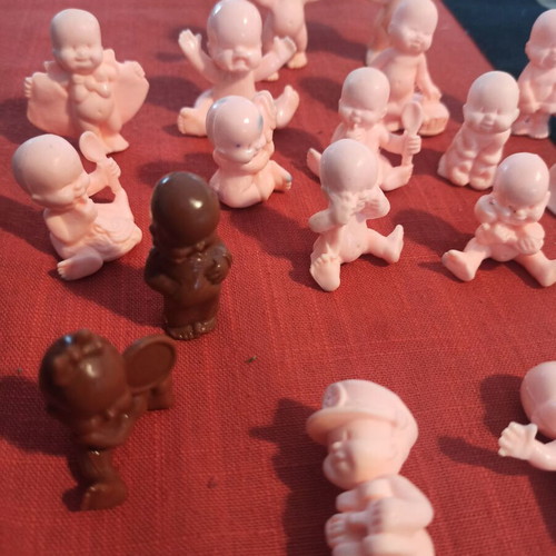 Gemellini El Greco baby figurines used, collection