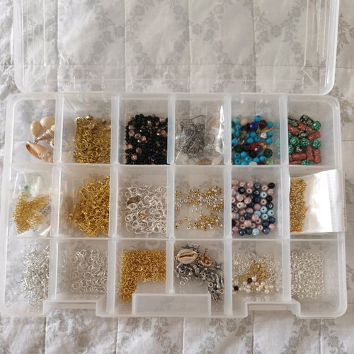 Jewelry making set new with rings, rhinestones and shells
