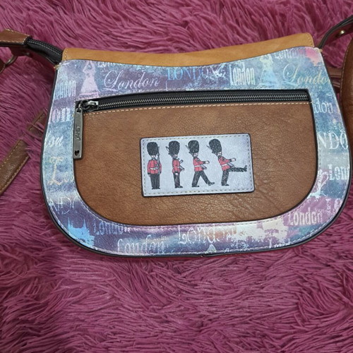 Janet shoulder bag unused