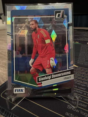 Panini Donruss Soccer Card Gianluigi Donnarumma Diamond Parallel 2023 new