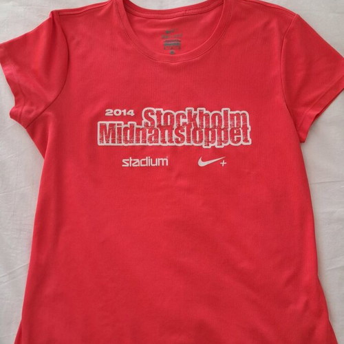 Nike Dri-FIT Stockholm Race T-Shirt M used, red and pink