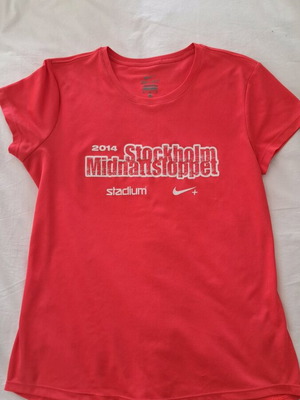 Nike Dri-FIT μπλούζα Stockholm Race M μεταχειρισμένη, κόκκινη και ροζ