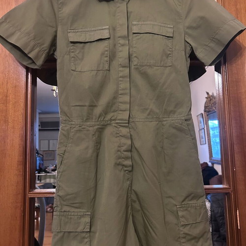 Khaki Utility Cargo Romper Jumpsuit Women’s Size Medium like new