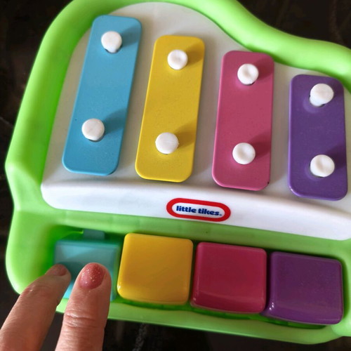 Little Tikes piano like new for babies and toddlers