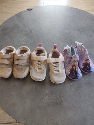Girls' sneakers pack used, sizes 23 & 24 with Frozen slippers gift