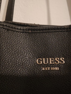 Guess shoulder bag extra large used, black with leopard lining