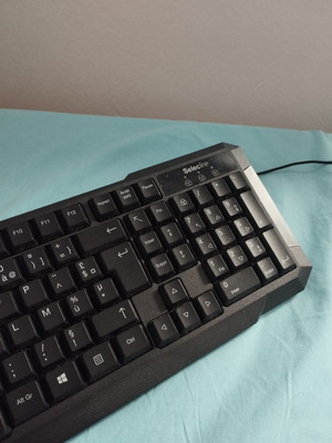 Selecline keyboard with USB