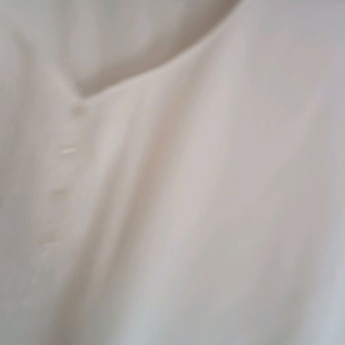 Sleeveless women's top white size XL like new