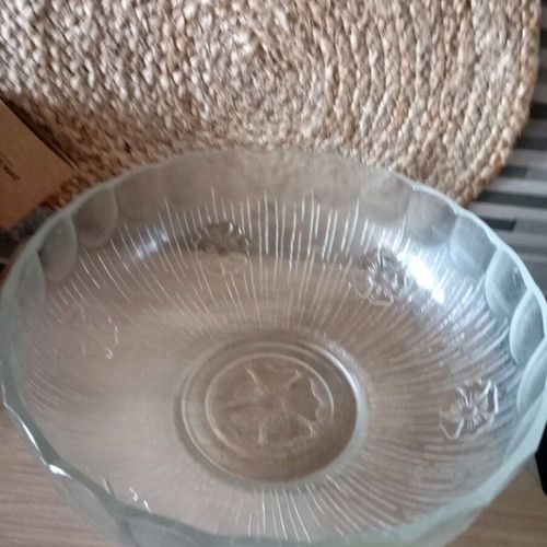 Large serving bowl used, diameter over 29 cm