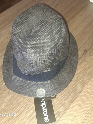 Ripzone hat new, size L, blue