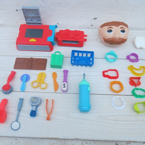 Play Doh Dentist Used With Cash Register And Kitchen Accessories