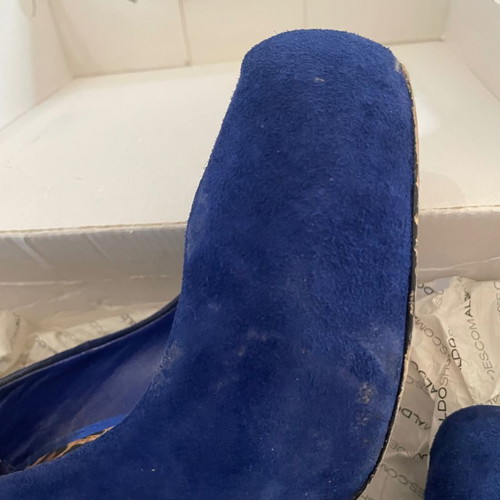 Aldo pumps used, electric blue, size 39, suede