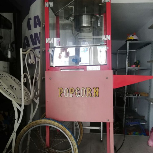 Popcorn machine used, cleaned and ready to use